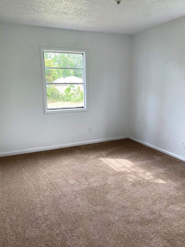 Photo - 8505 Jasper Ave