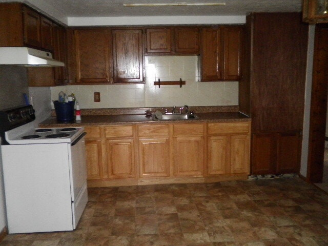 Photo - 1715 Hall Ave