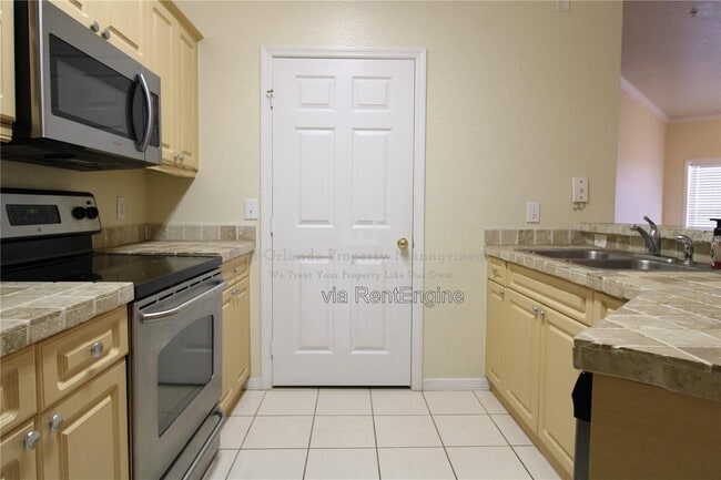 Photo - 3561 Conroy Rd Unit 217 1