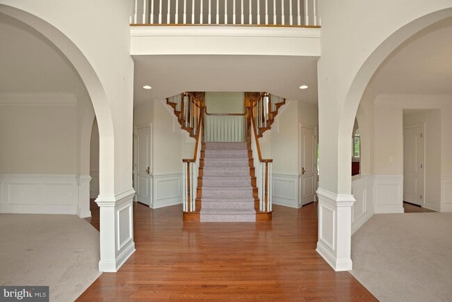 Photo - 23353 Lennoxville Way