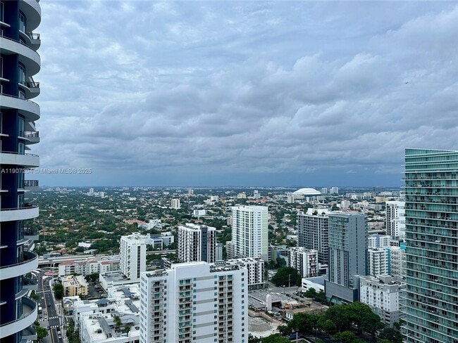 Photo - 1300 S Miami Ave Unidad 3410