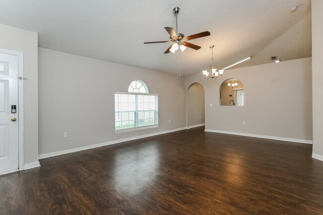 Photo - 2688 Whispering Trails Dr