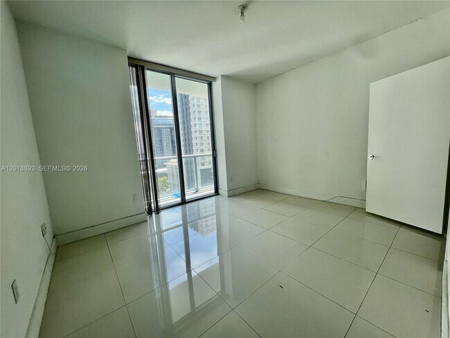 Photo - 79 SW 12th St Unit 1407