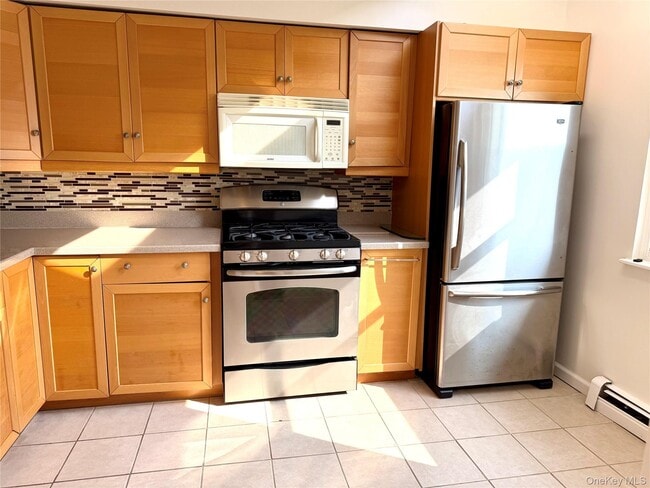 Photo - 209 Everett Pl