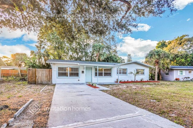 Photo - 4040 Porpoise Dr SE