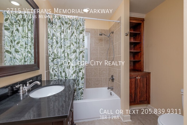 Photo - 2715 Veterans Memorial Pkwy