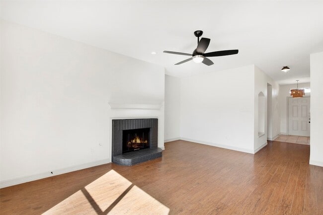 Photo - 7806 Harbor Dr
