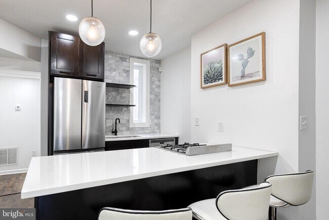 Photo - 610 Wyeth St