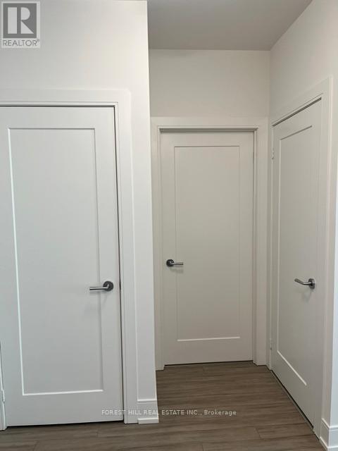Photo - 310 Tweedsmuir Ave