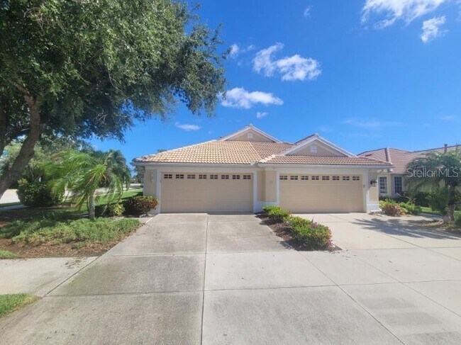 Photo - 4665 Whispering Oaks Dr