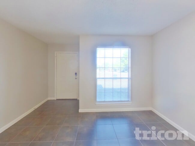 Photo - 4208 Middlebrook Dr