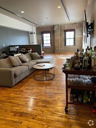 Building Photo - 70-72-72 Northampton St Unit 3 Rental