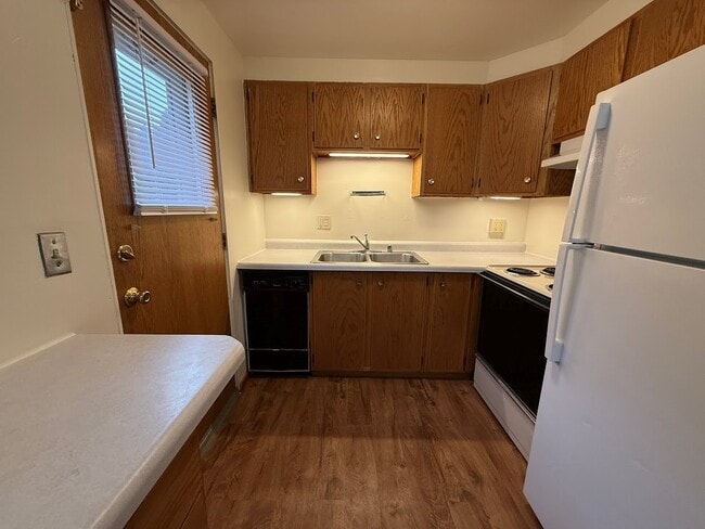 Photo - 2414 Brentwood Pky Unidad #A