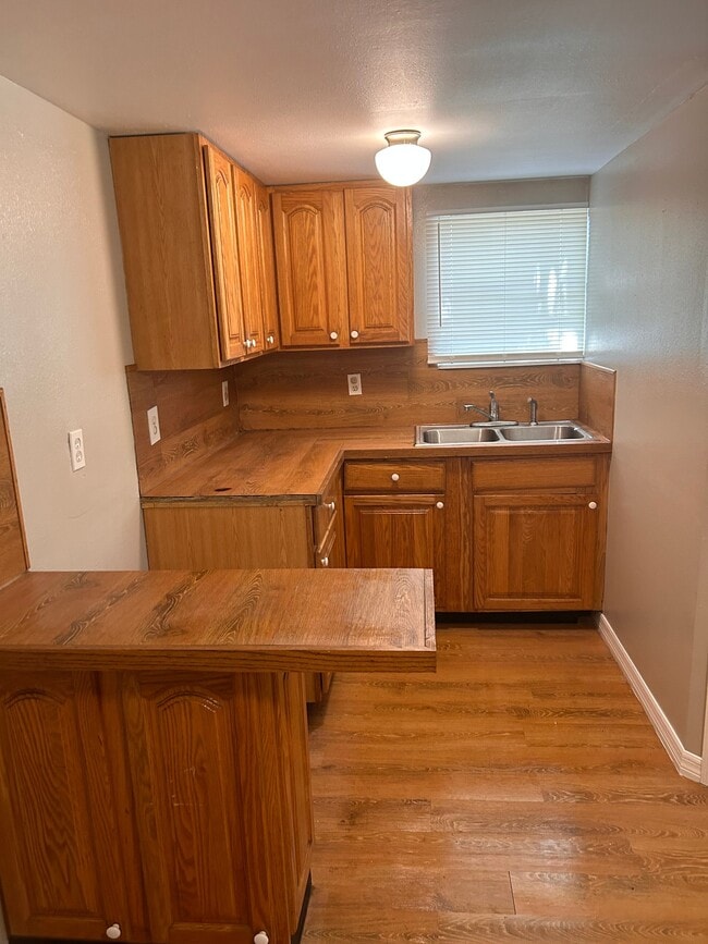 Photo - 7939 Cadillac Ave