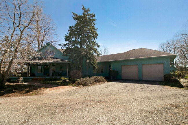 Photo - 859 Old Kirk Rd