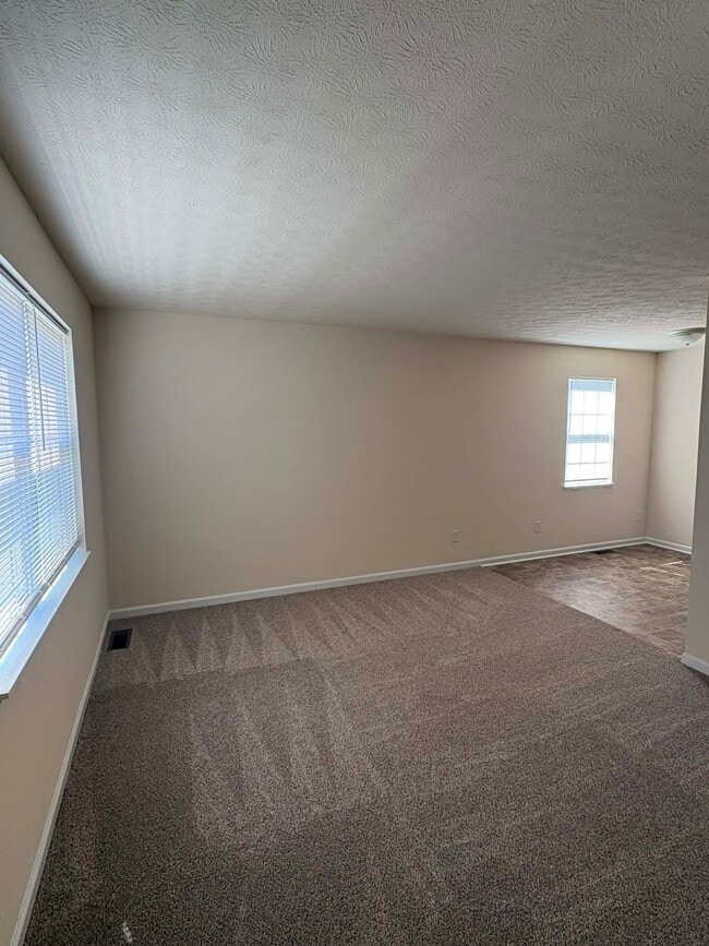 Photo - 1611 Flanigan Ct