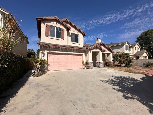 4121 Walnut St