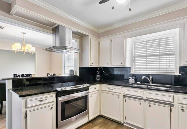 Photo - 320 Pebble Creek Dr