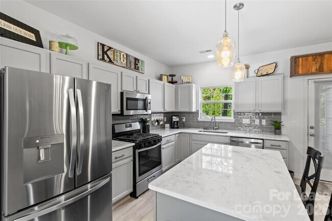 Photo - 4103 Christine Ln