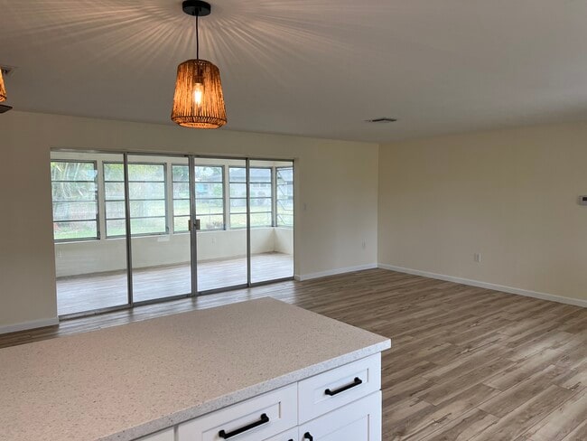 Spacious layout - 5255 Tower Dr