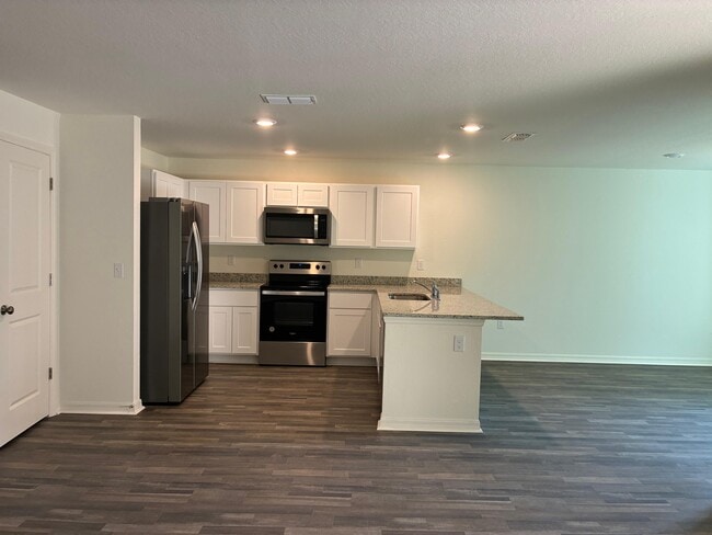 Photo - 3471 Ledgewood St