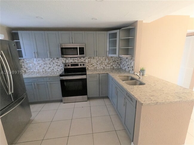 9911 W Okeechobee Rd Unit 1-101