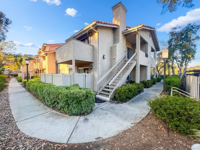 Building Photo - Rancho San Diego- Beautiful Mirasol Complex- 2 bed / 2 bath Upstairs Condo w A/C, Laundry + Parki...
