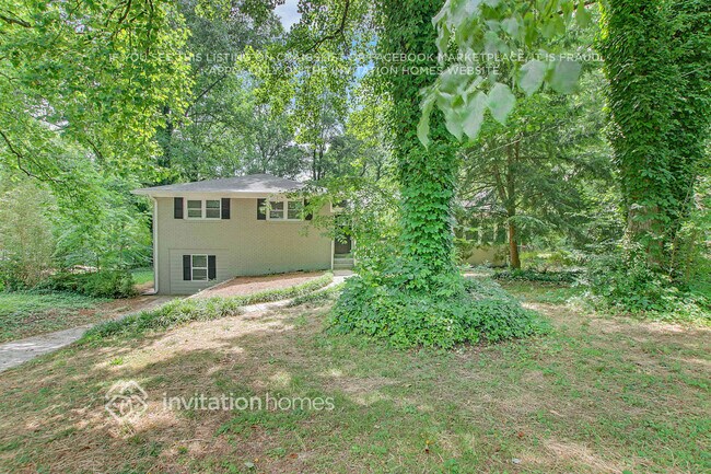 Photo - 5747 Woodland Dr