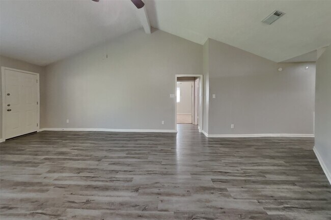13102 Kingsmill Dr