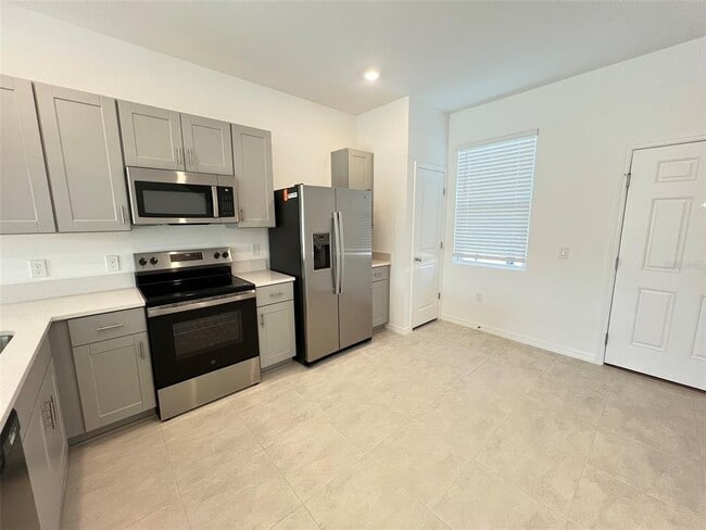 Photo - 2961 Skyline Lp