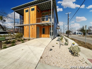 Building Photo - 1107 S Cherry St