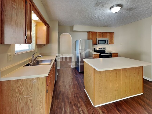 Photo - 2419 Hoose Dr