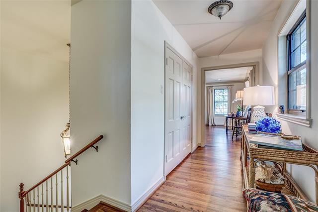 Photo - 4437 University Blvd