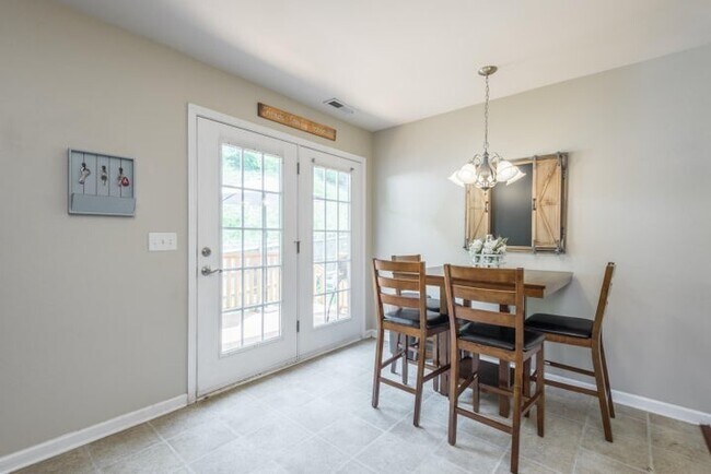 Photo - 10610 Missoula Way