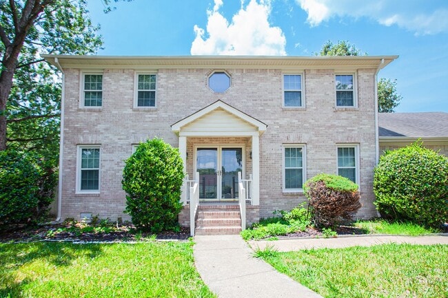 Building Photo - 1513 Narbonne Ct