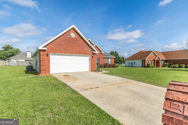 Photo - 105 Millstone Way