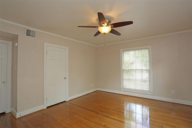 Photo - 5625 Jackson St
