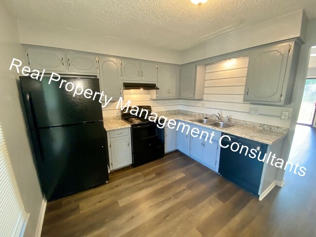 Photo - 2 Bedroom in Lee's Summit - Live Security Deposit Free with Obligo Unit B