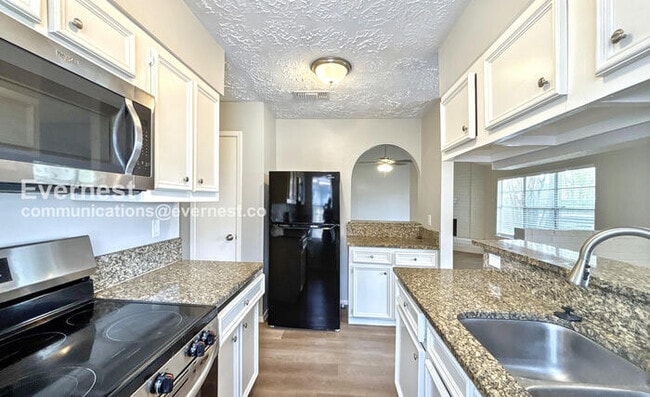 Photo - 20021 Cottonglade Ln