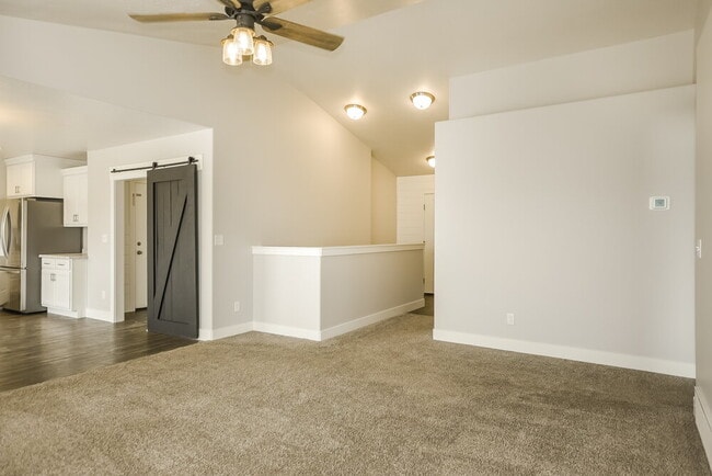 Photo - 4621 S W Pk Dr