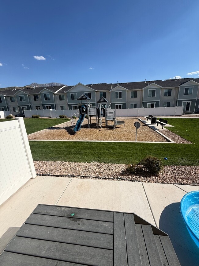 Photo - 1045 W Broadleaf Dr