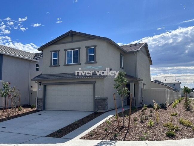Building Photo - Beautiful 2024 Built 3 bed 2 bath!
