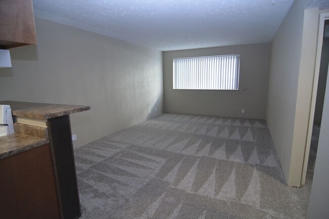 Photo - Cottonwood Apartments