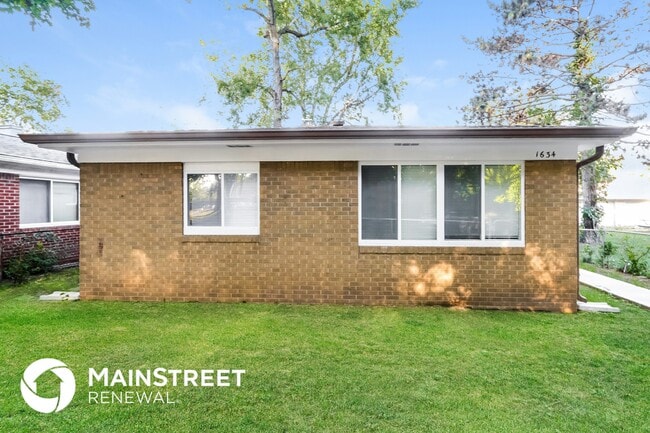Photo - 1634 N Goodlet Ave House