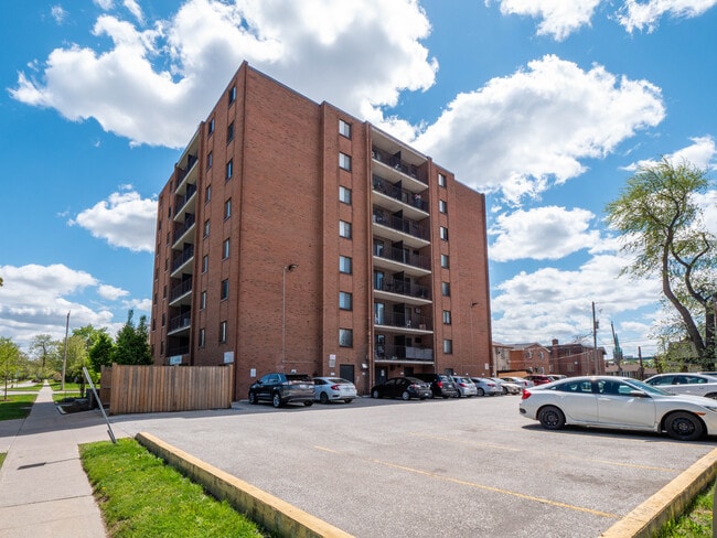 Photo - Askin Tower Apartments