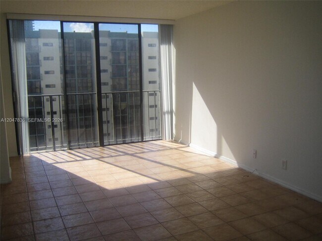 Photo - 17011 N Bay Rd Unit 816