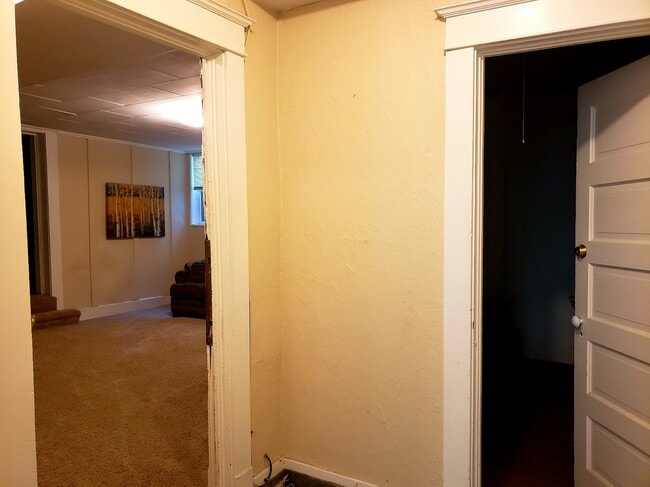 Mud Room - 430 S 8th Ave