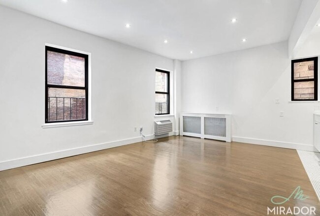 Building Photo - 0 bedroom in New York NY 10021 Unit 2D Rental