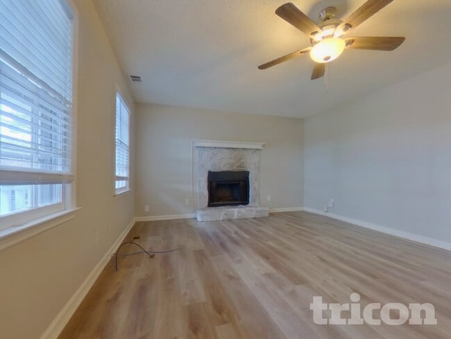 Photo - 208 Calloway Club