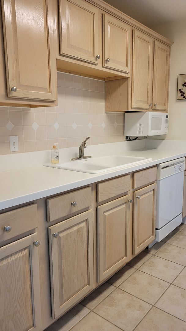 750 N Tamiami Trl